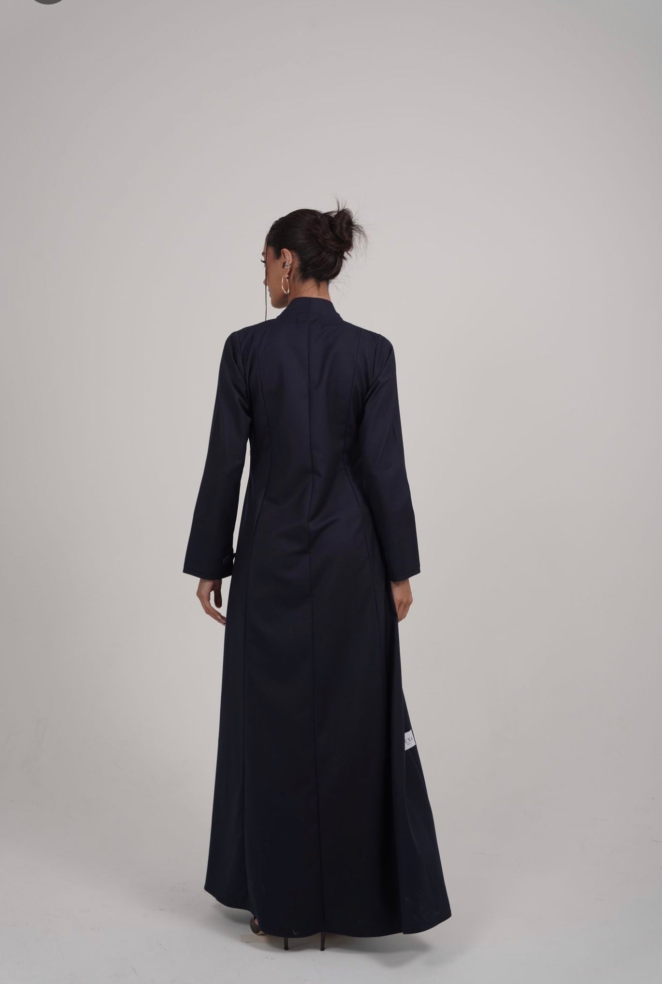 The Navy Élan Abaya