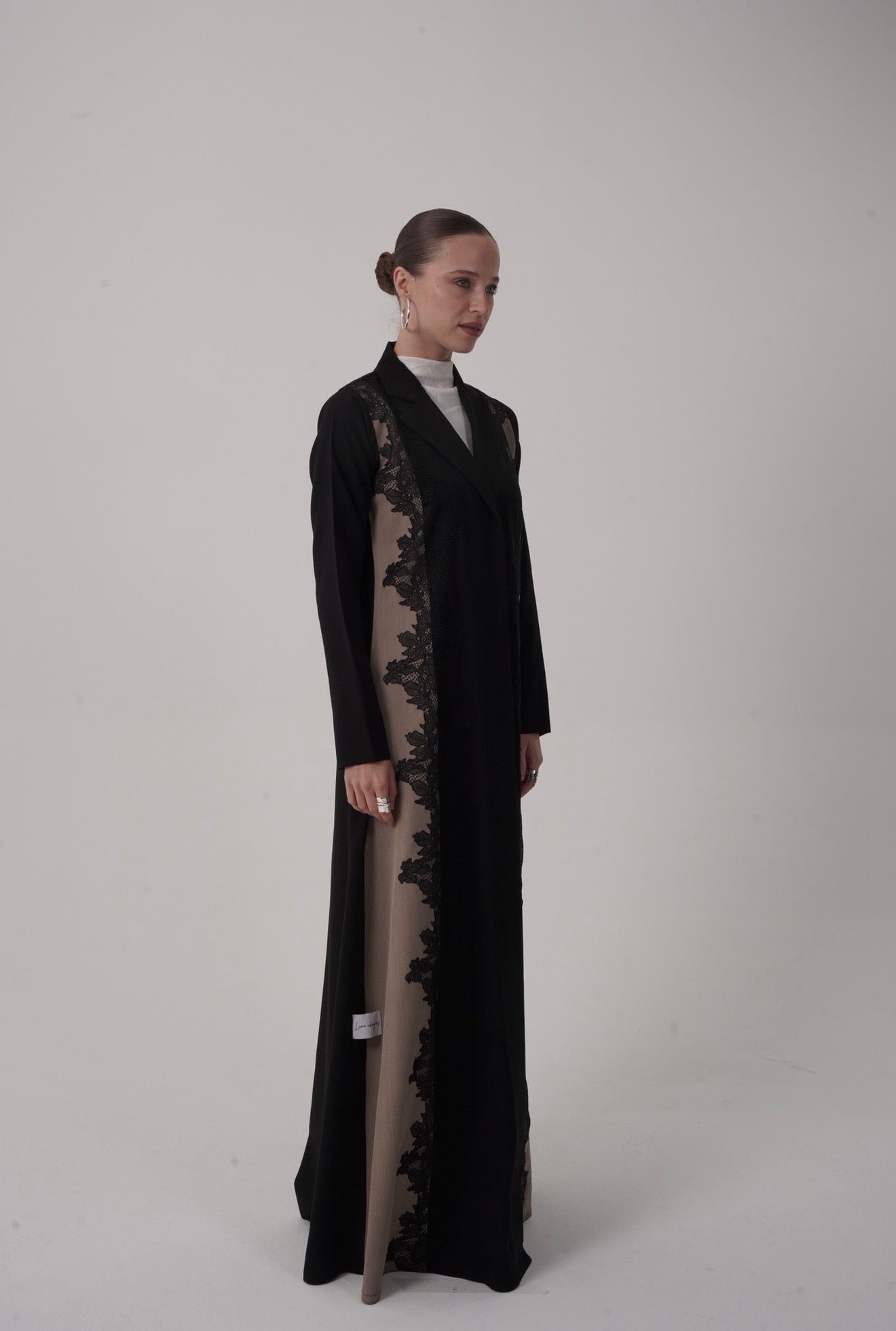 Sahara Noir Abaya