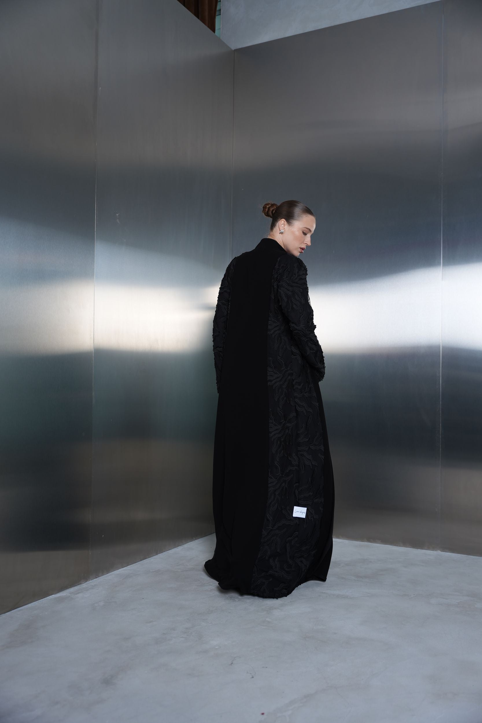 Noir Organza Panel Crepe Abaya