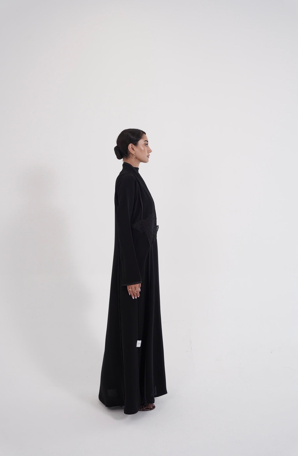 Noir Arabesque Abaya