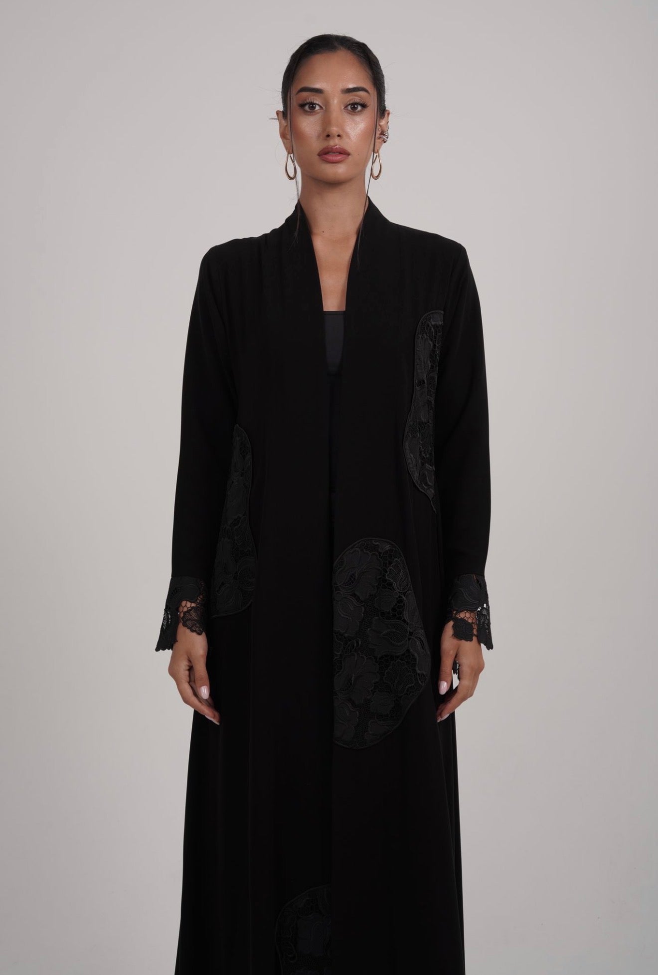 The Étoile Abaya