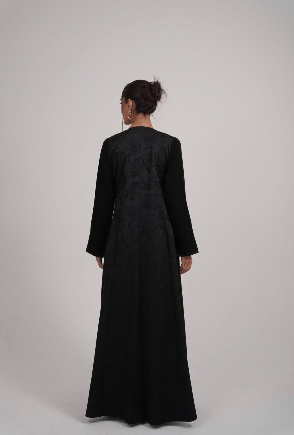 The Valenne Abaya