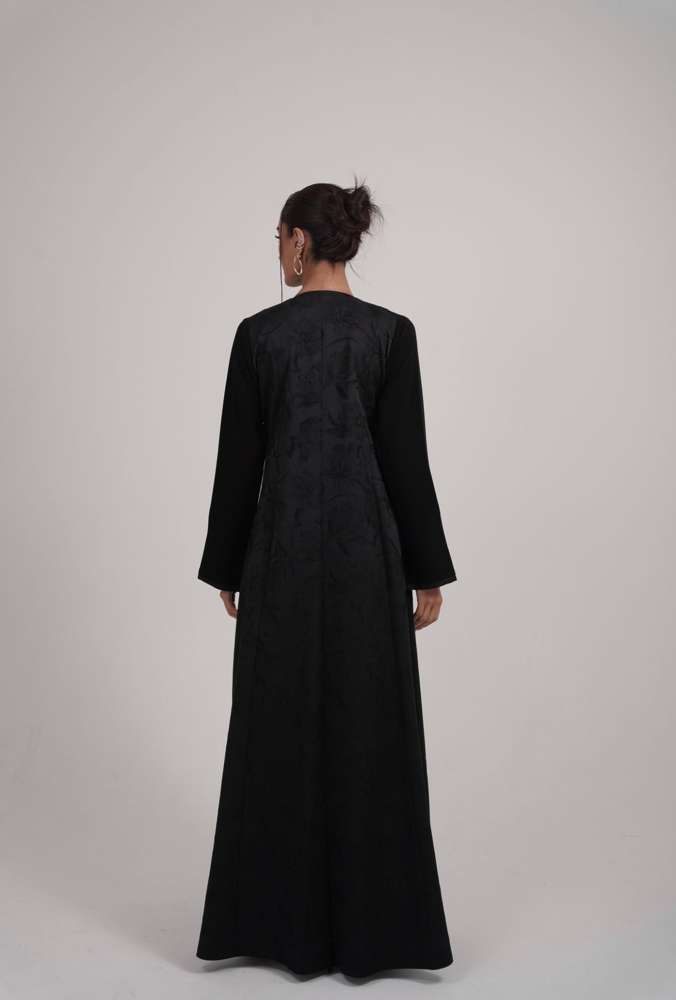 The Valenne Abaya