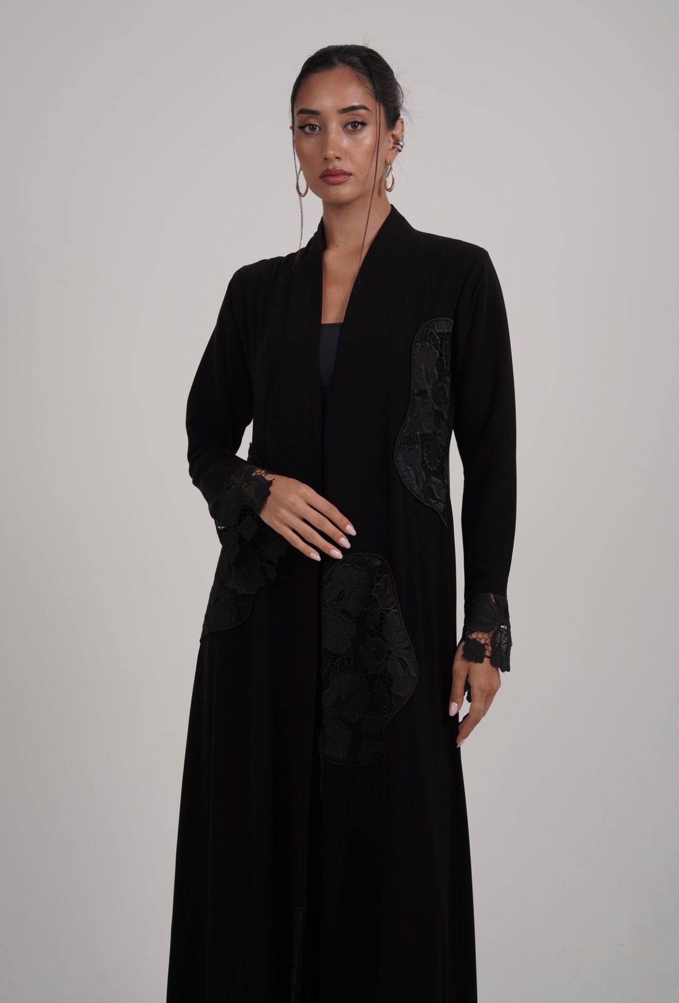 The Étoile Abaya