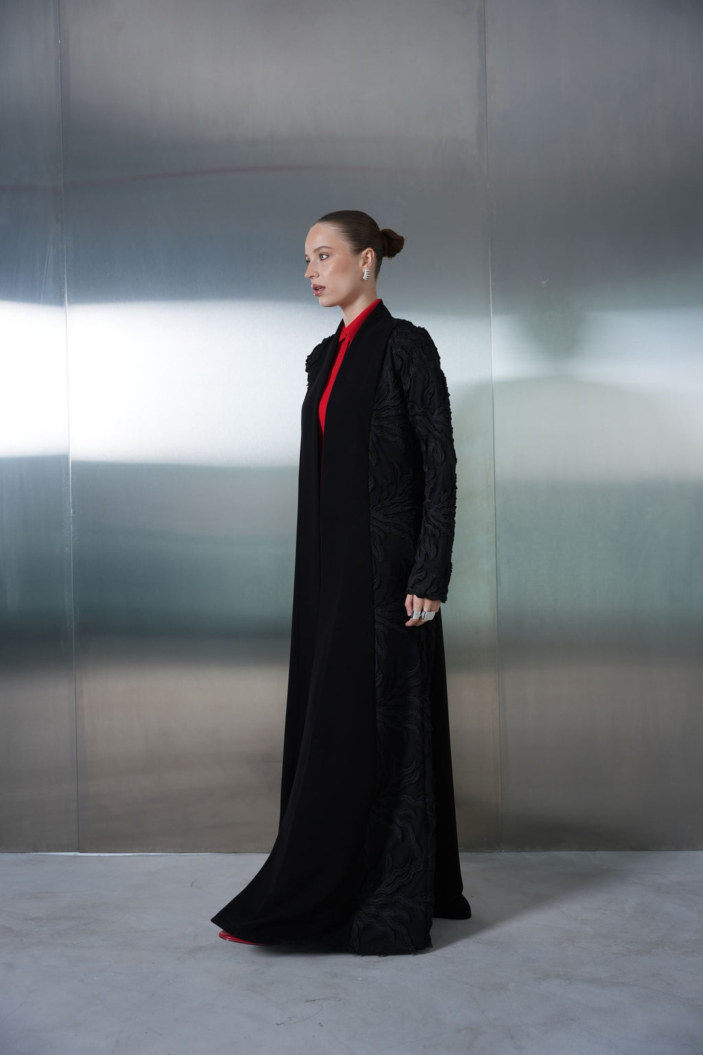 Noir Organza Panel Crepe Abaya