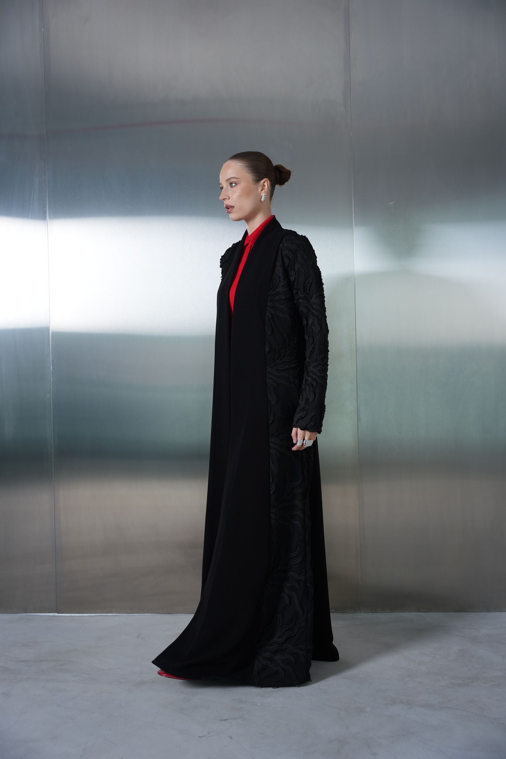 Noir Organza Panel Crepe Abaya