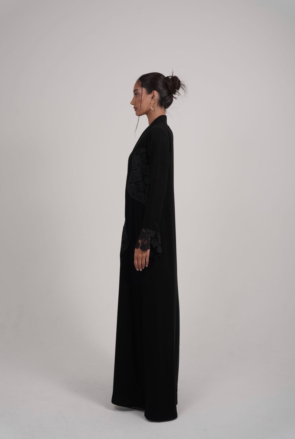 The Étoile Abaya