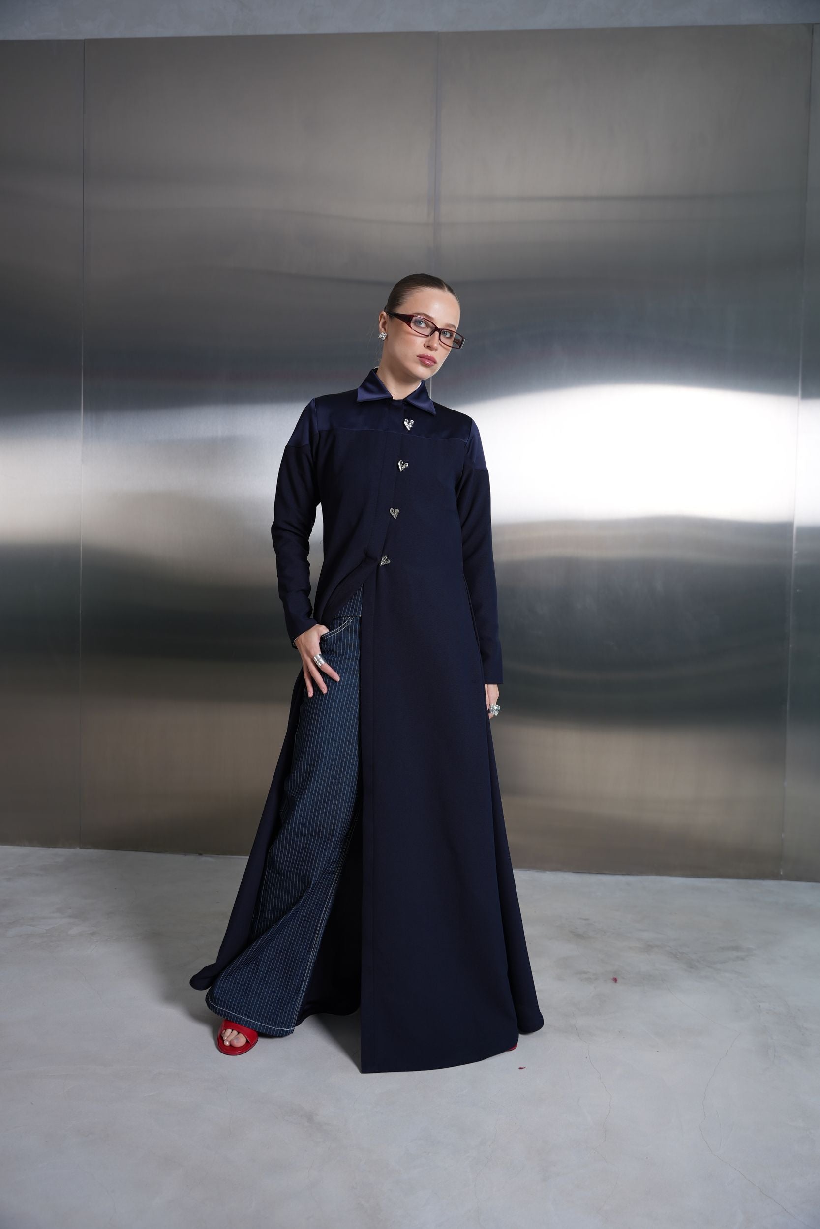 Heart Button Abaya