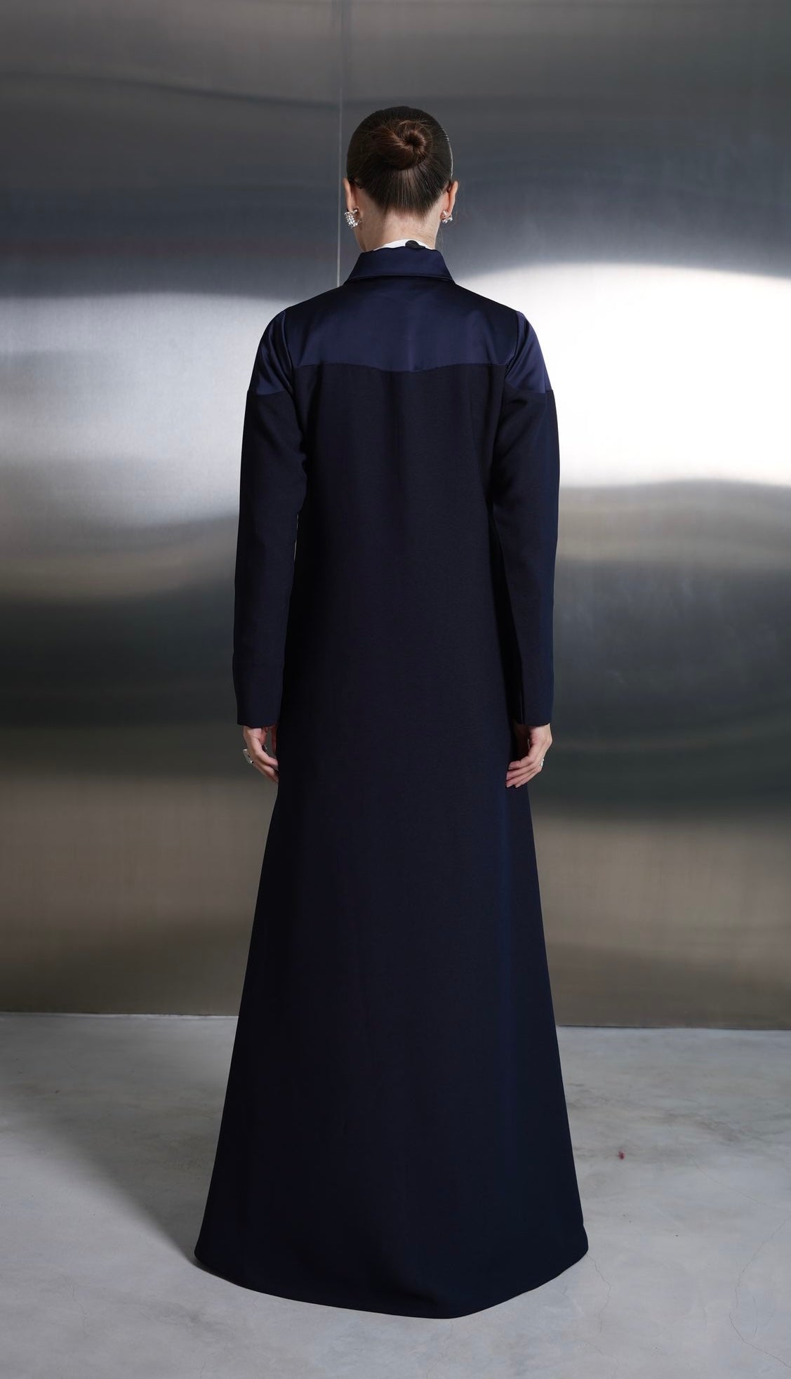 Heart Button Abaya