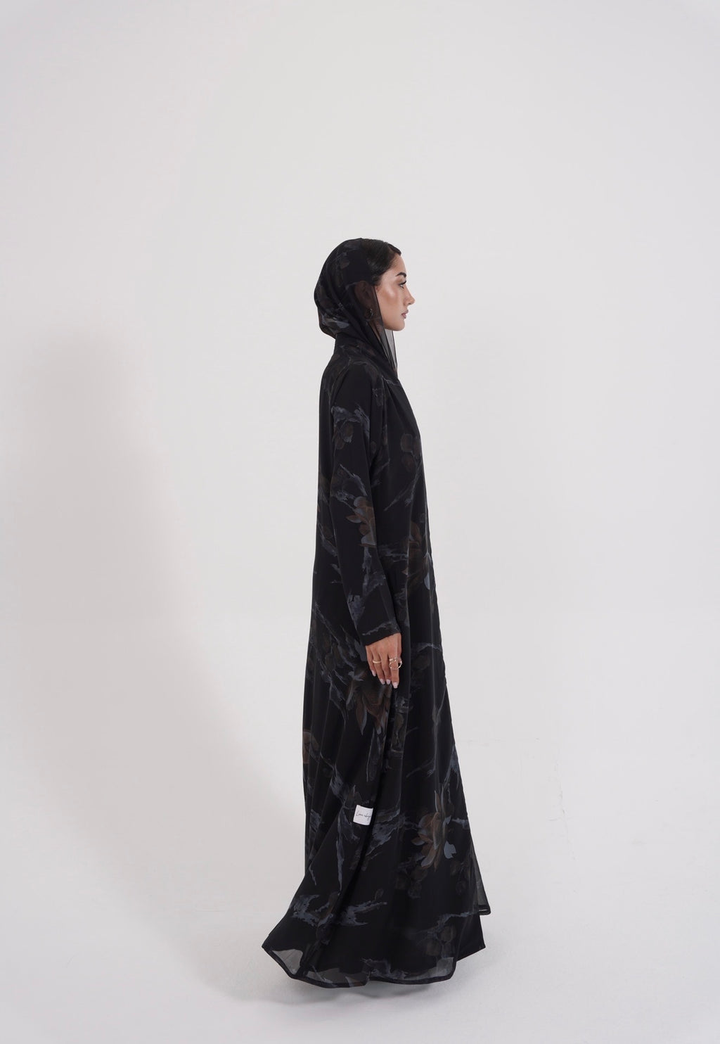 Nocturne Abaya