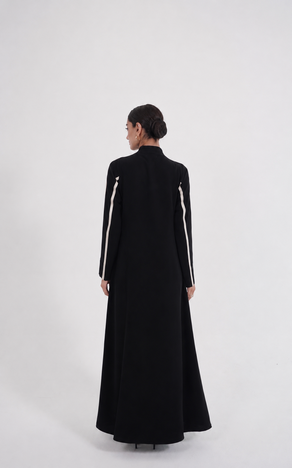 Monroe Abaya