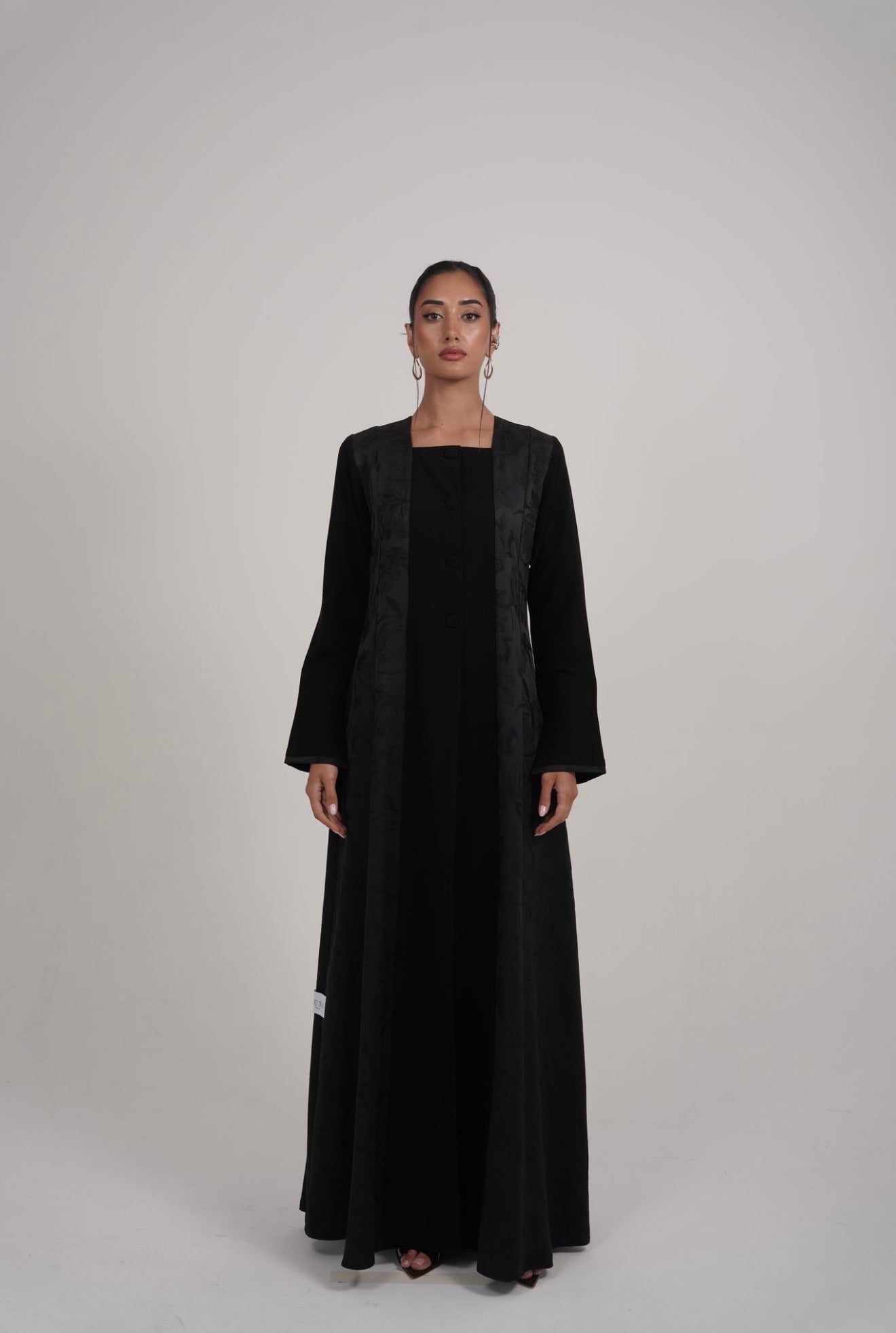 The Valenne Abaya
