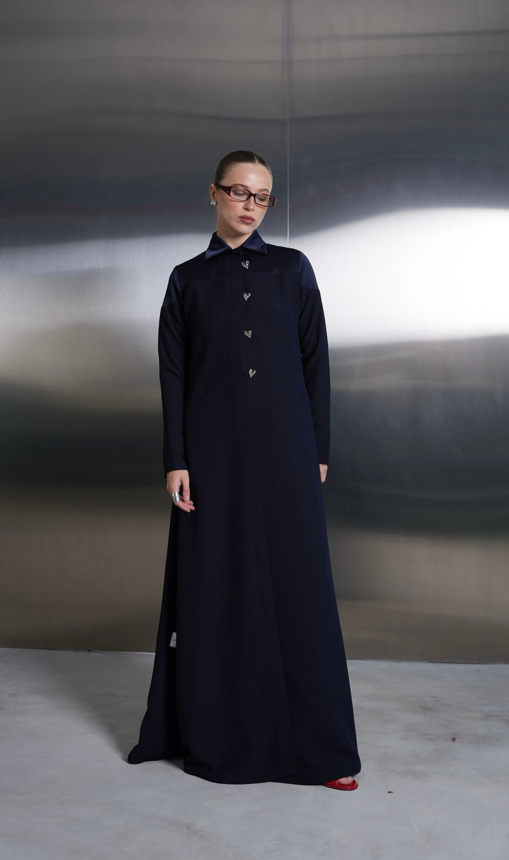 Heart Button Abaya