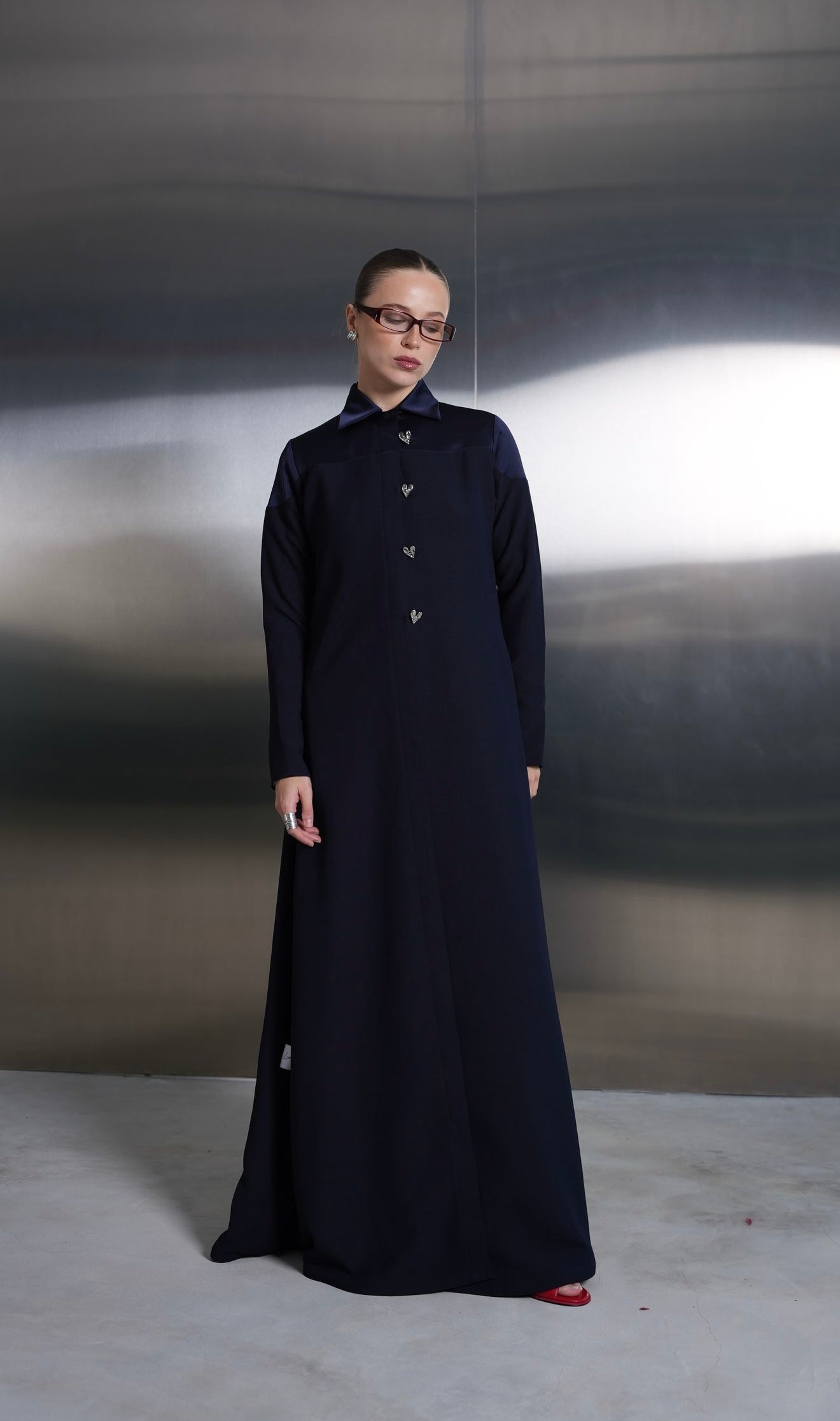 Heart Button Abaya