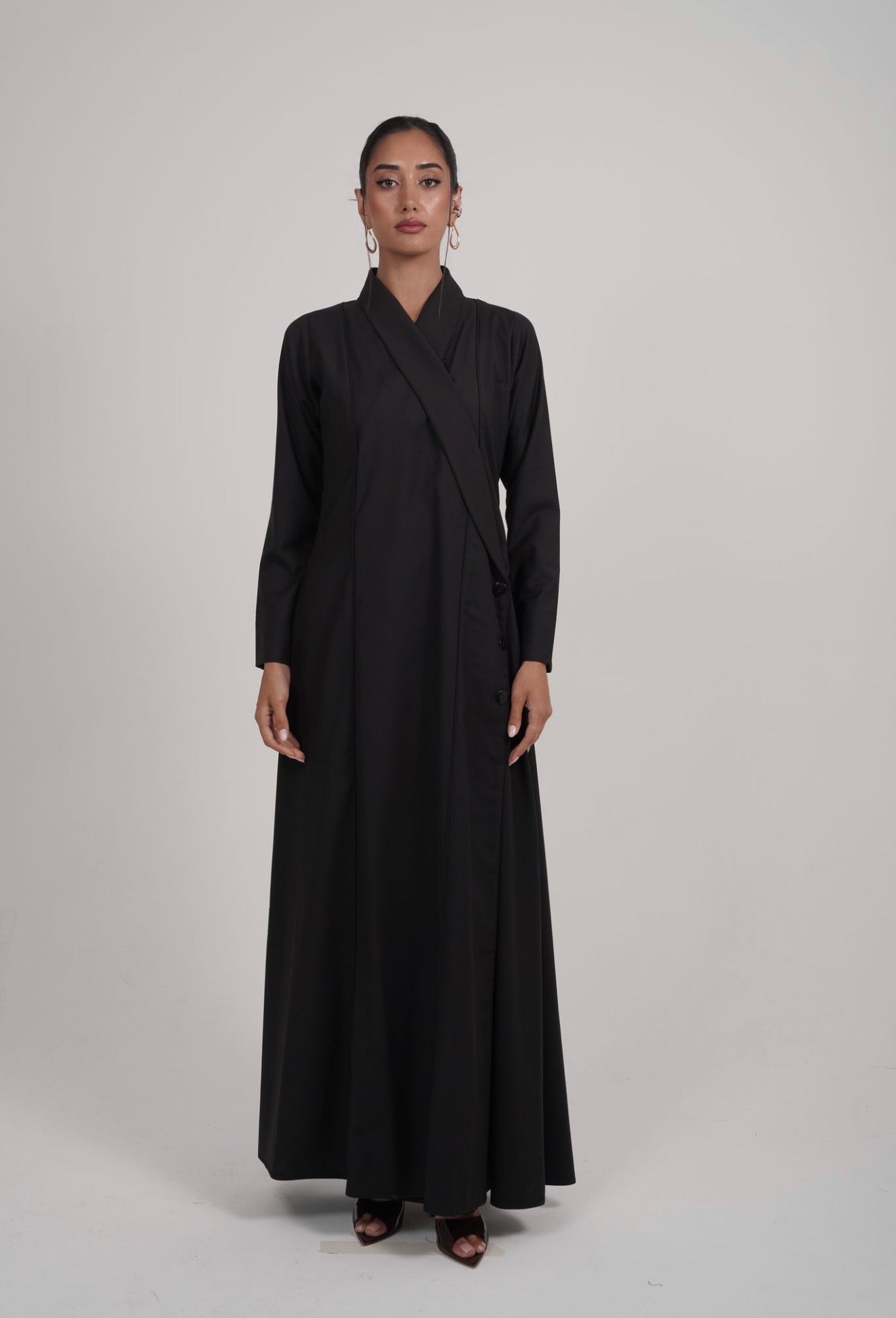 The Élan Abaya
