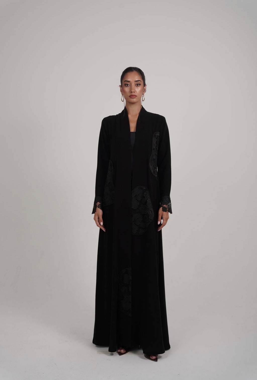 The Étoile Abaya