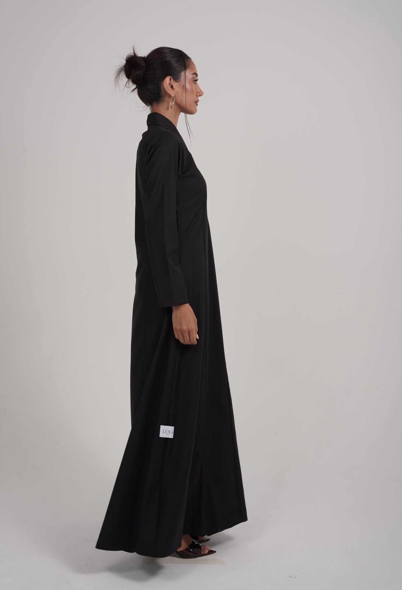 The Élan Abaya