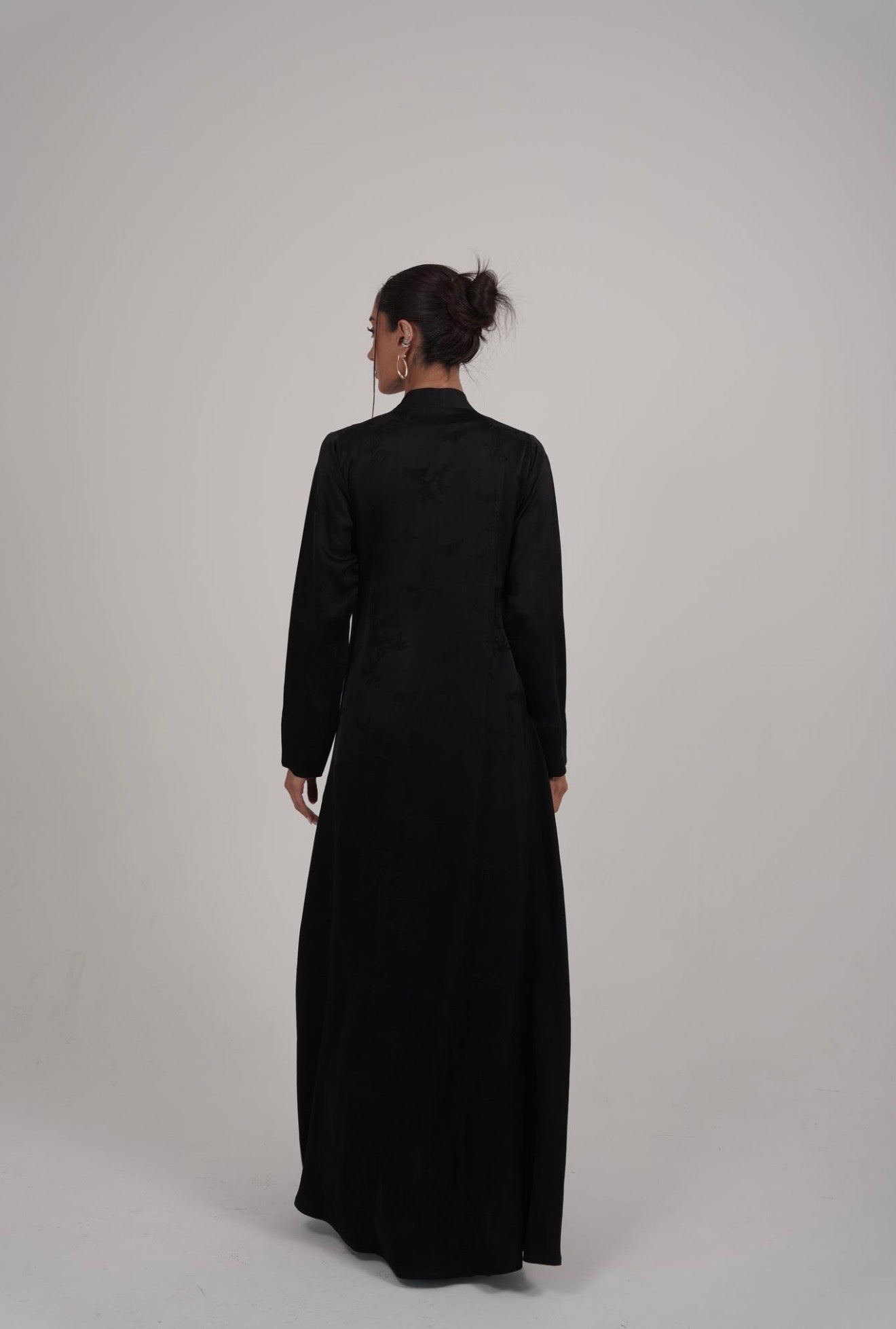 The Nox Abaya