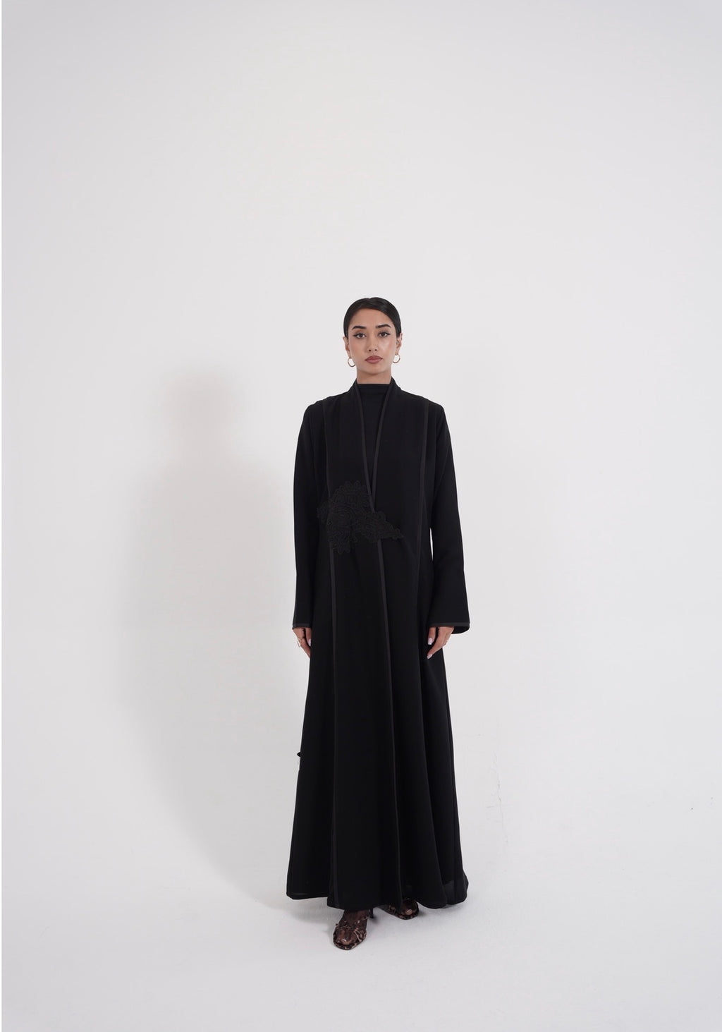 Noir Arabesque Abaya