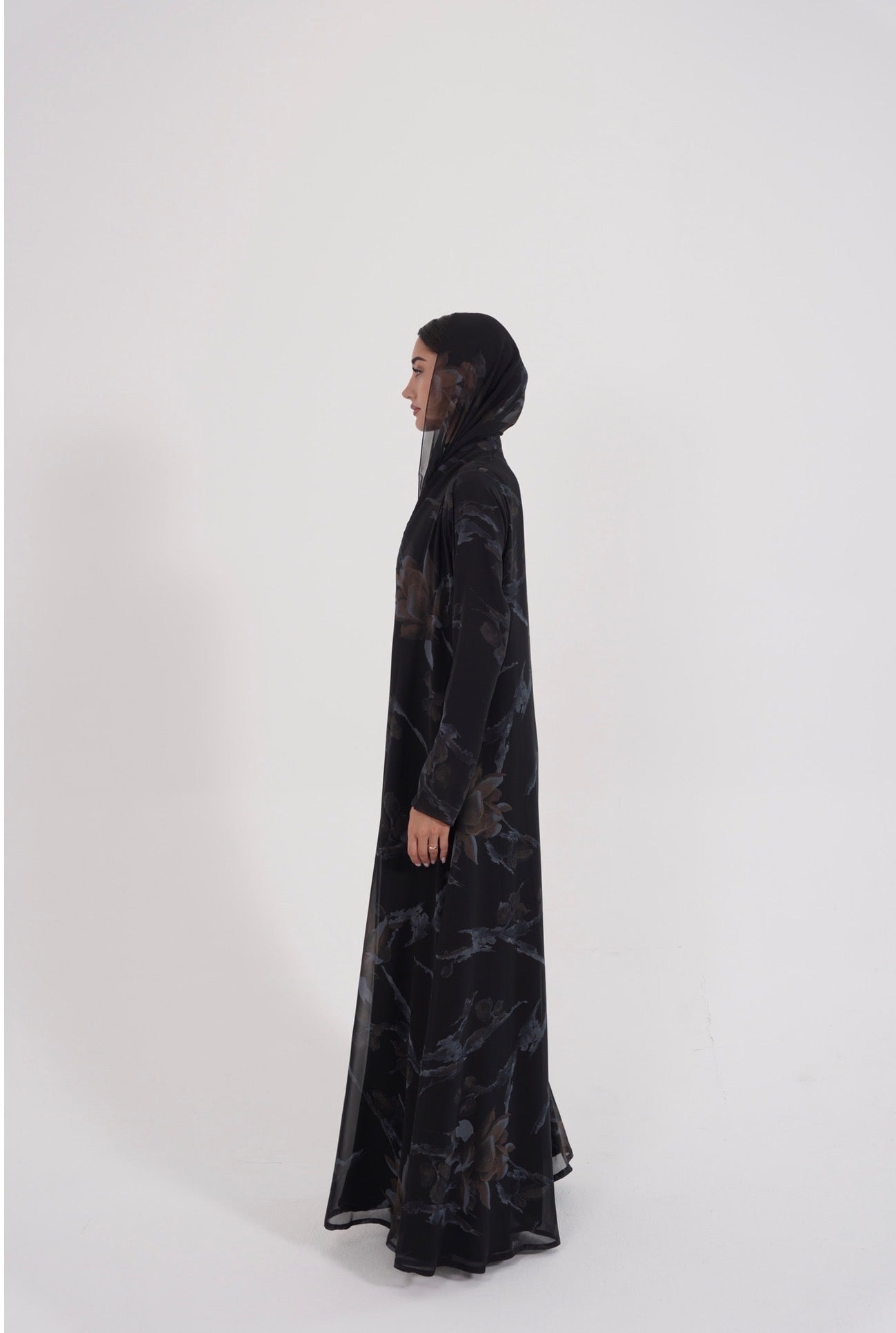 Nocturne Abaya