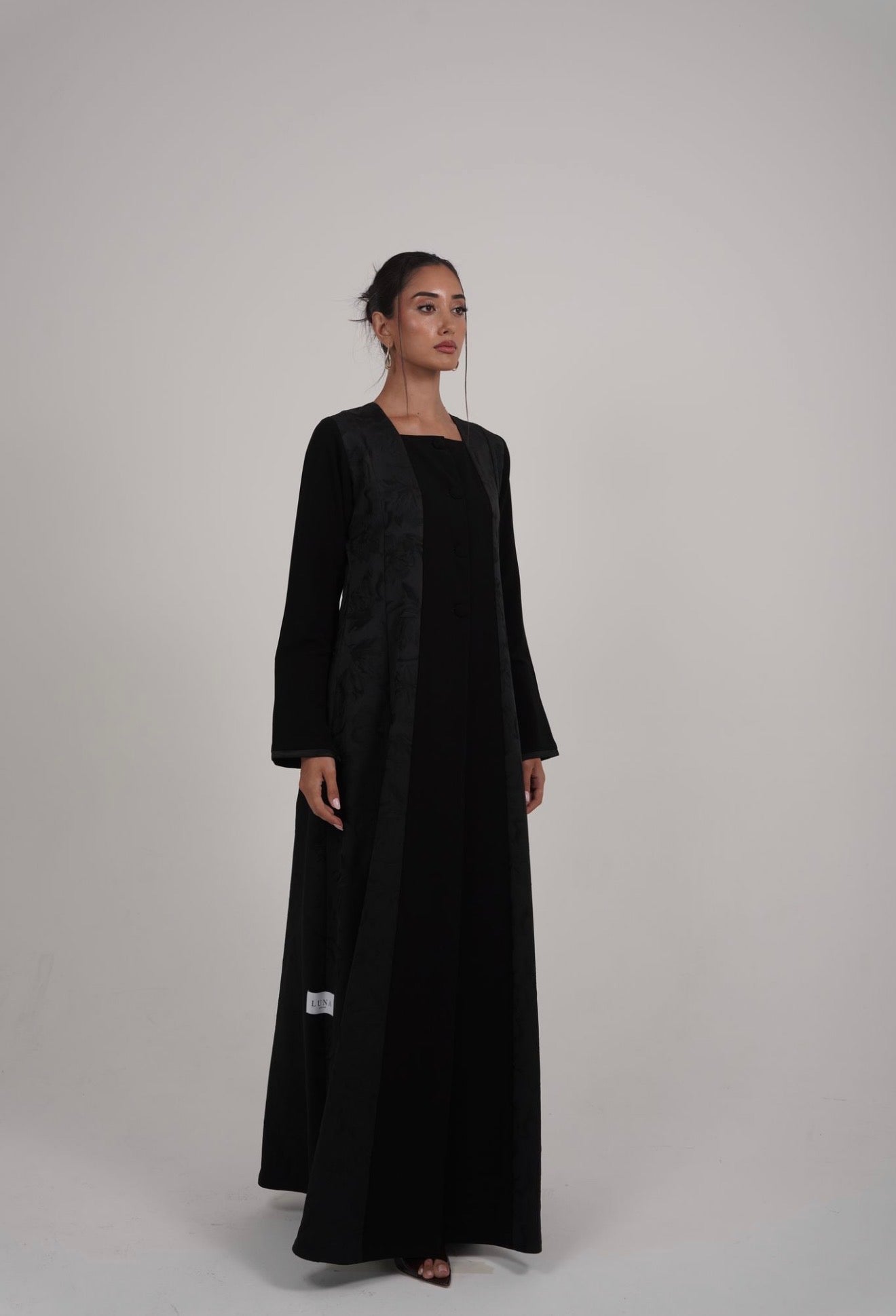 The Valenne Abaya